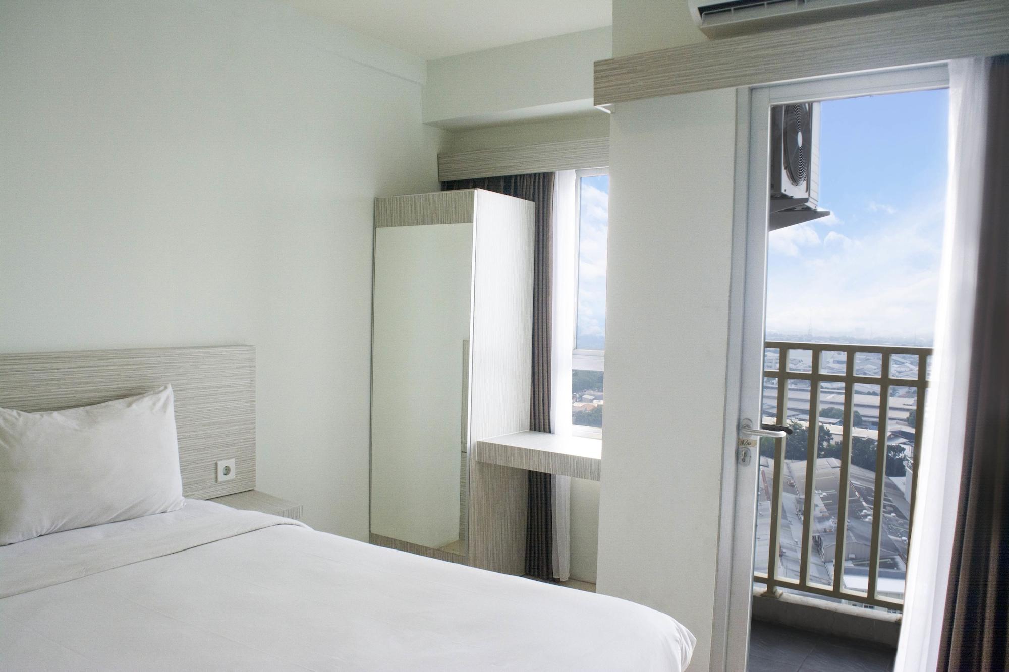 Отель Titanium Express Homtel Джакарта Экстерьер фото