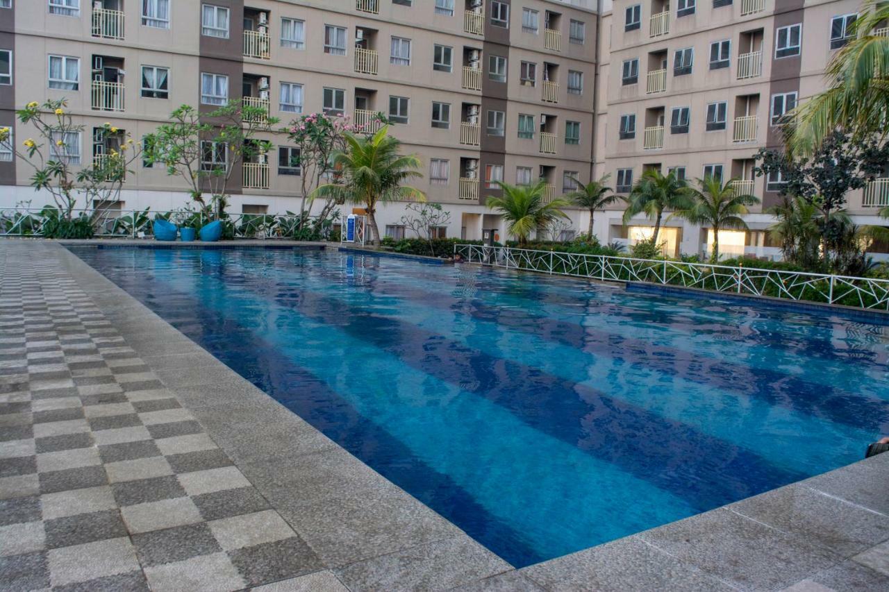 Отель Titanium Express Homtel Джакарта Экстерьер фото